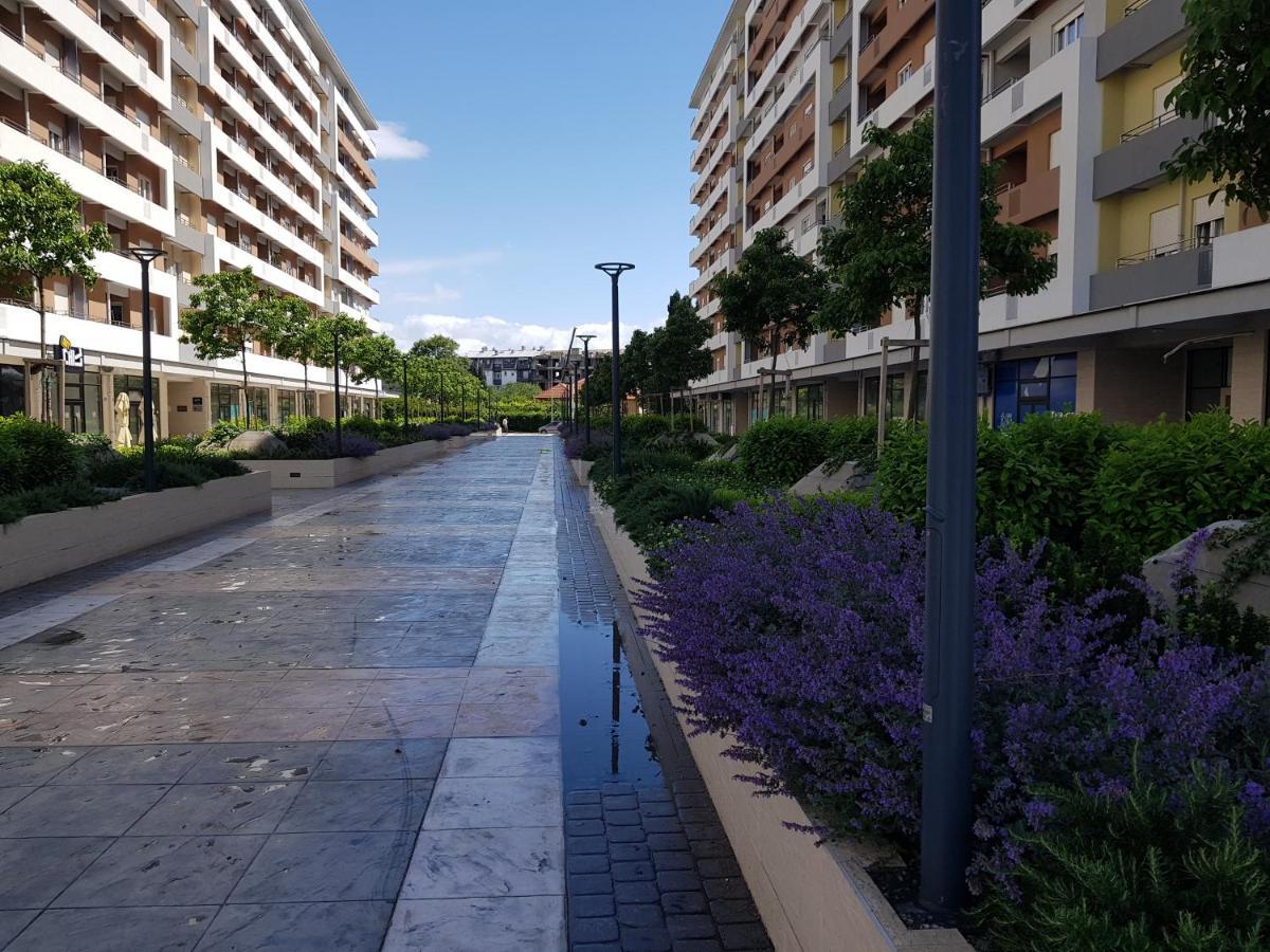 פודגוריצה Apartman Vivo City Central מראה חיצוני תמונה