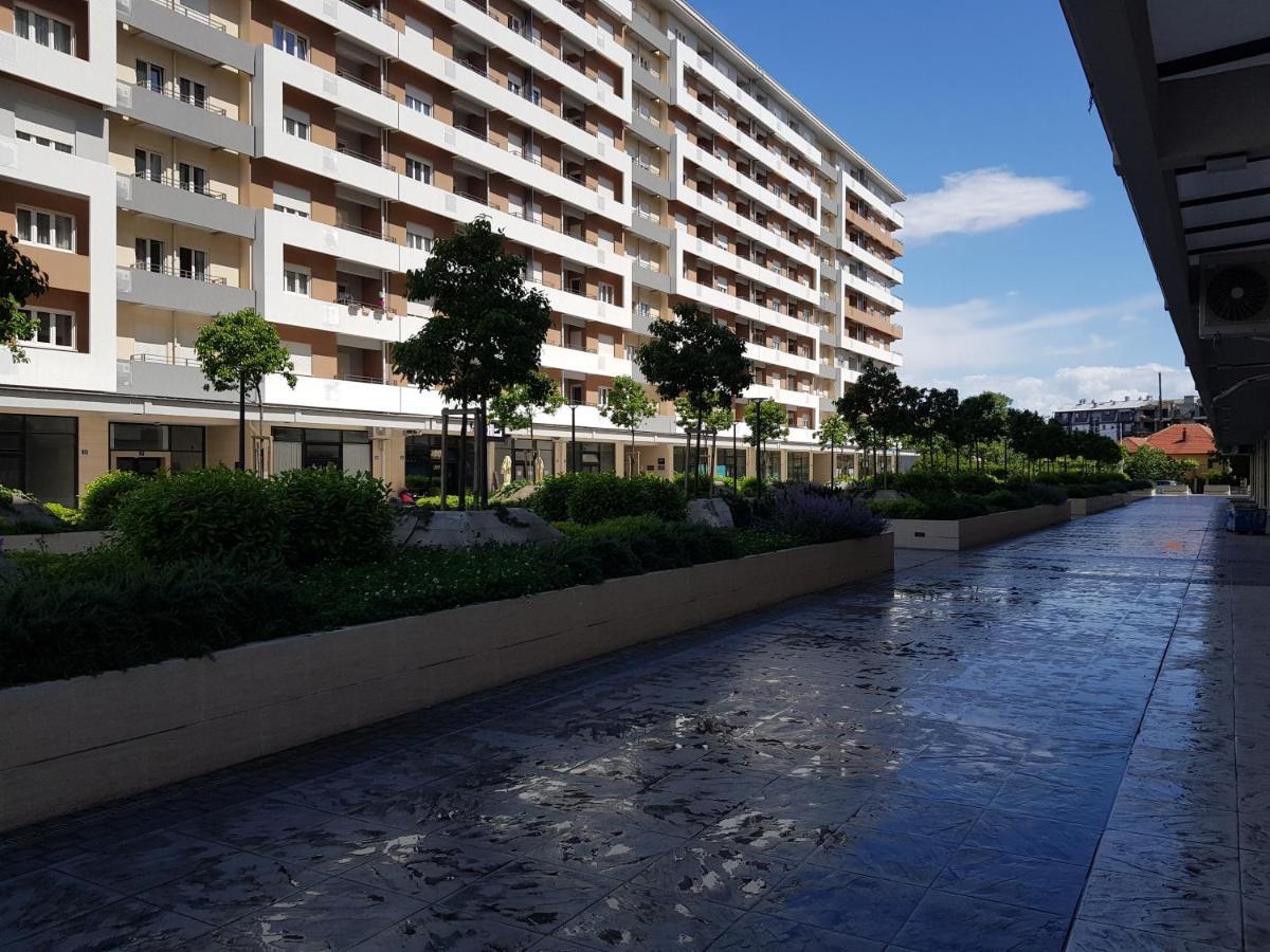 פודגוריצה Apartman Vivo City Central מראה חיצוני תמונה